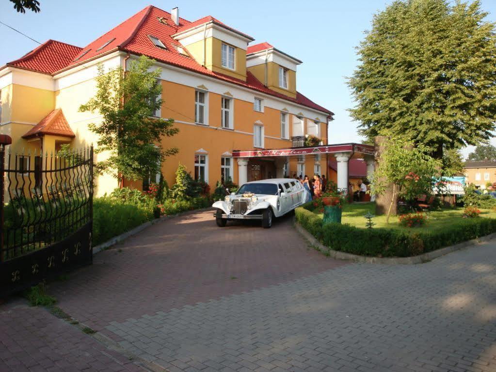 Bonaparte Czestochowa Bagian luar foto